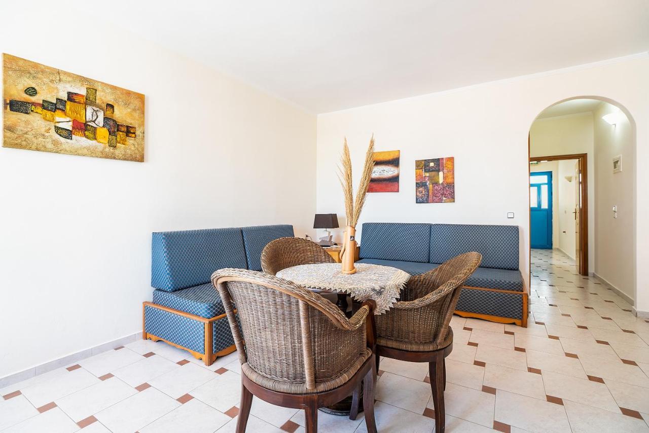 Livadia Beach Suite Extérieur photo